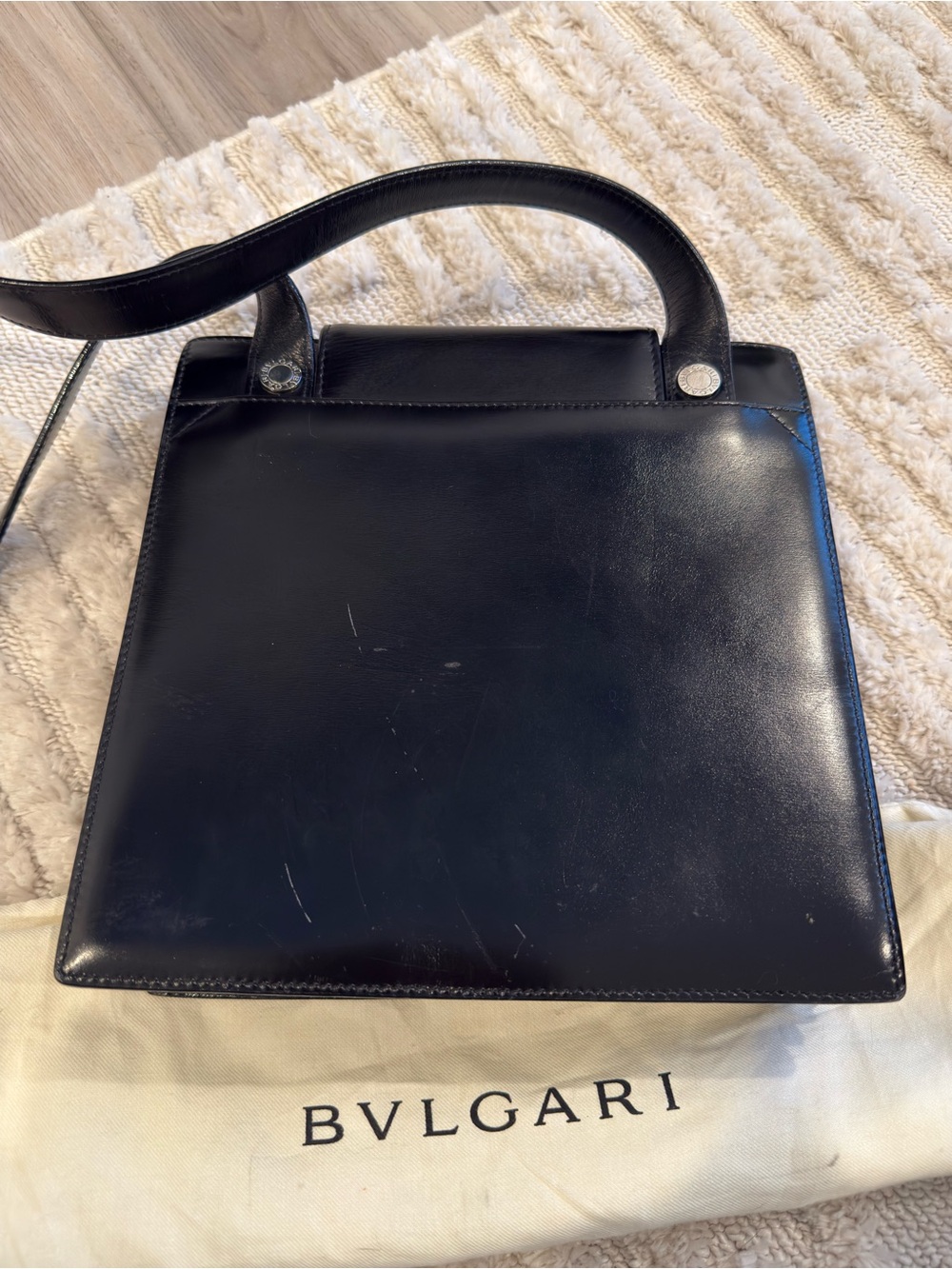 BVLGARI patent leather one strap shoulder bag with dust bag - Picture 2 of 12